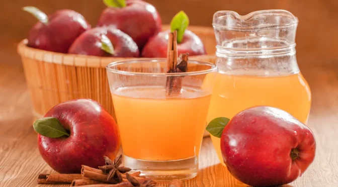 The Health Benefits and Versatile Uses of Apple Cider Vinegar